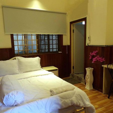 Dimocrata Appartement Phnom-Penh Buitenkant foto