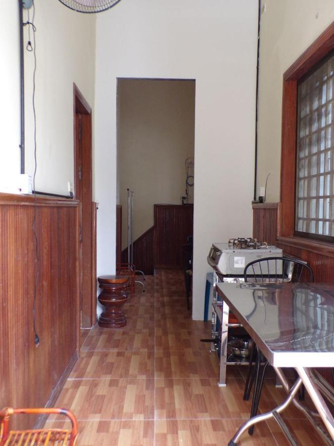 Dimocrata Appartement Phnom-Penh Buitenkant foto