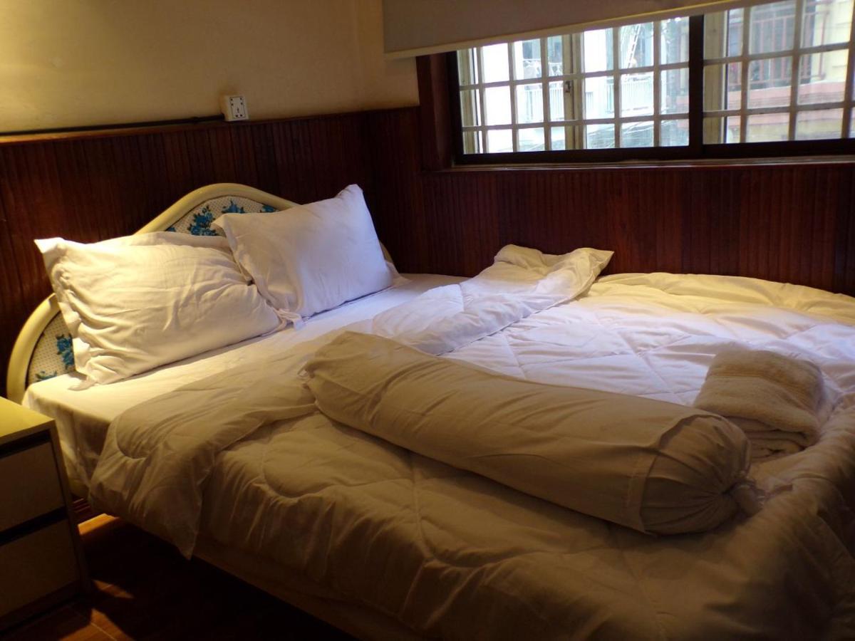 Dimocrata Appartement Phnom-Penh Buitenkant foto