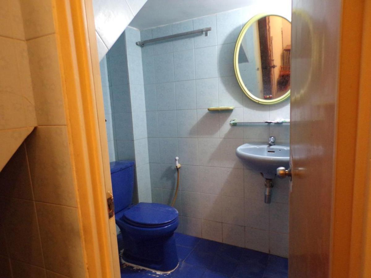 Dimocrata Appartement Phnom-Penh Buitenkant foto