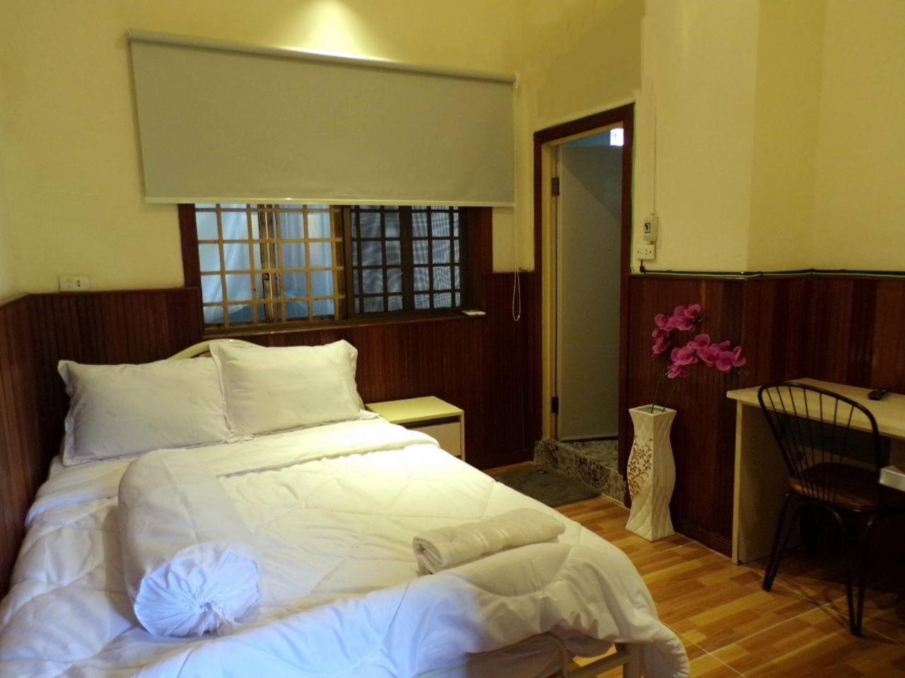 Dimocrata Appartement Phnom-Penh Buitenkant foto